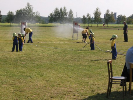 závody břehy 09 (38).jpg